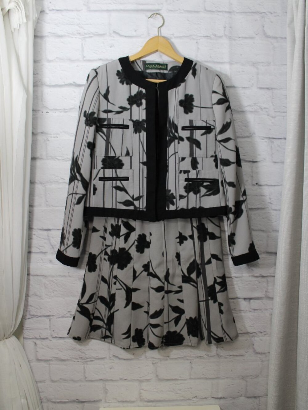 Harve Benard 6 Petite Neutral Floral 2 Piece Suit Set Office Career Preppy Fall